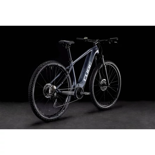 Cube Reaction Hybrid Performance 625 Metallicgrey'n'white; 29; 2022 kerékpár