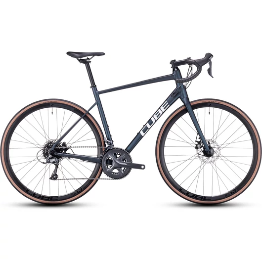 Cube Attain Deepblue'n'White 28 2023 kerékpár 53 cm