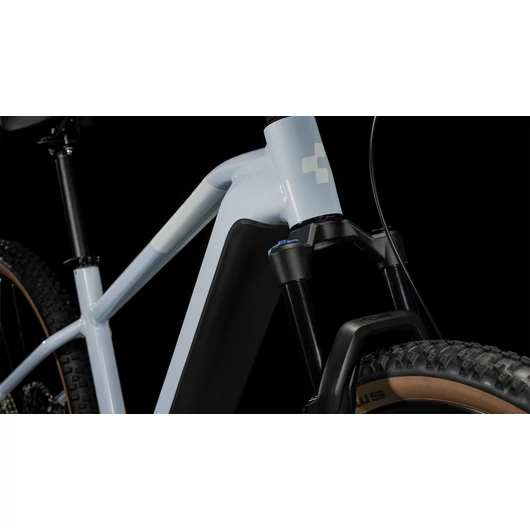 Cube Reaction Hybrid Pro 750 Flashwhite´n´Black kerékpár 