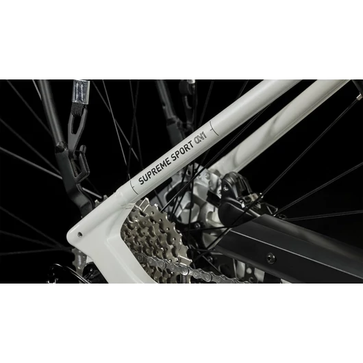 Cube Supreme Sport Hybrid One 500 White'n'Black Easy Entry 2023 kerékpár 