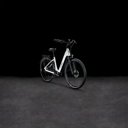 Cube Supreme Sport Hybrid One 500 White'n'Black Easy Entry 2023 kerékpár 