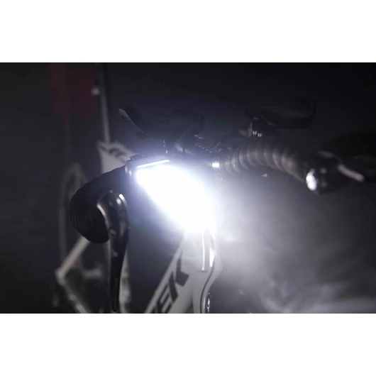 Knog Blinder Road 600 első lámpa